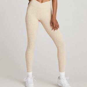 Paz Ankle Ribbed Legging in Cream Cheetah  STRUT-THIS